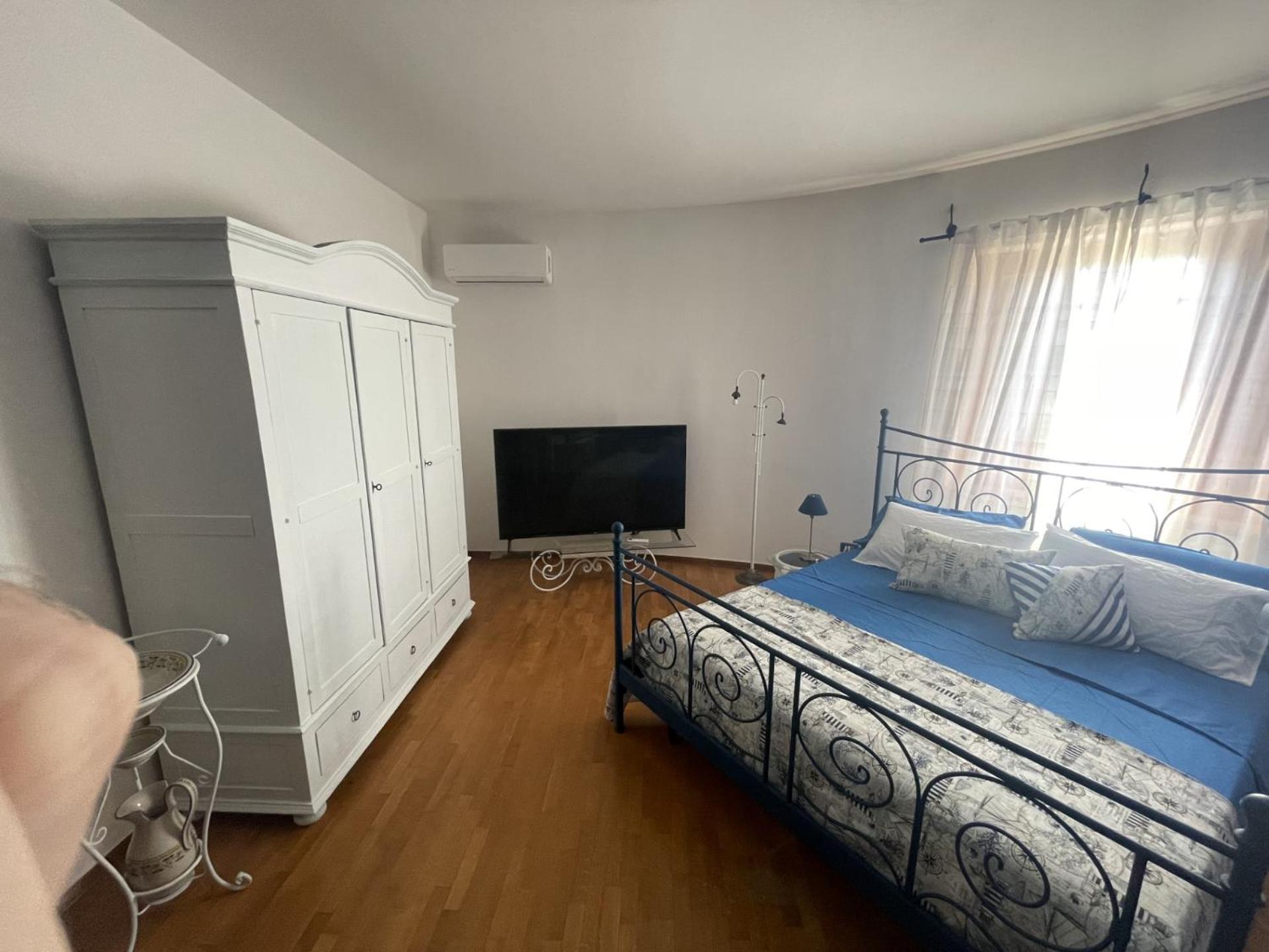 Domus Parva - Villa Con Bio-Piscina, Spa Privata E Appartamenti Panoramici Bacoli Zewnętrze zdjęcie
